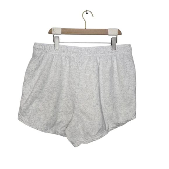 Nike Essential Fleece Shorts Women's Size 1X CZ3554-063 Gray Comfort - Picture 3 of 5